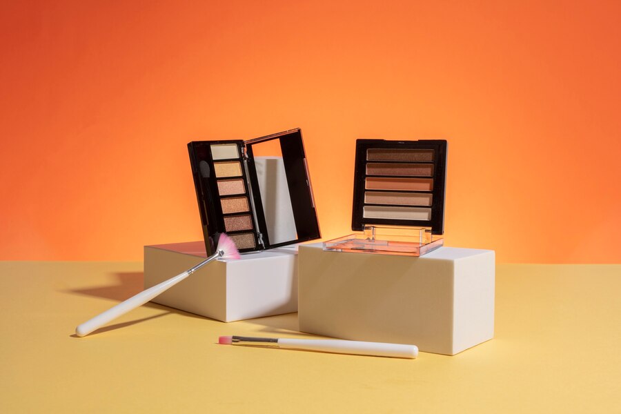 Take Your Makeup Brand To New Heights With Custom Makeup Boxes